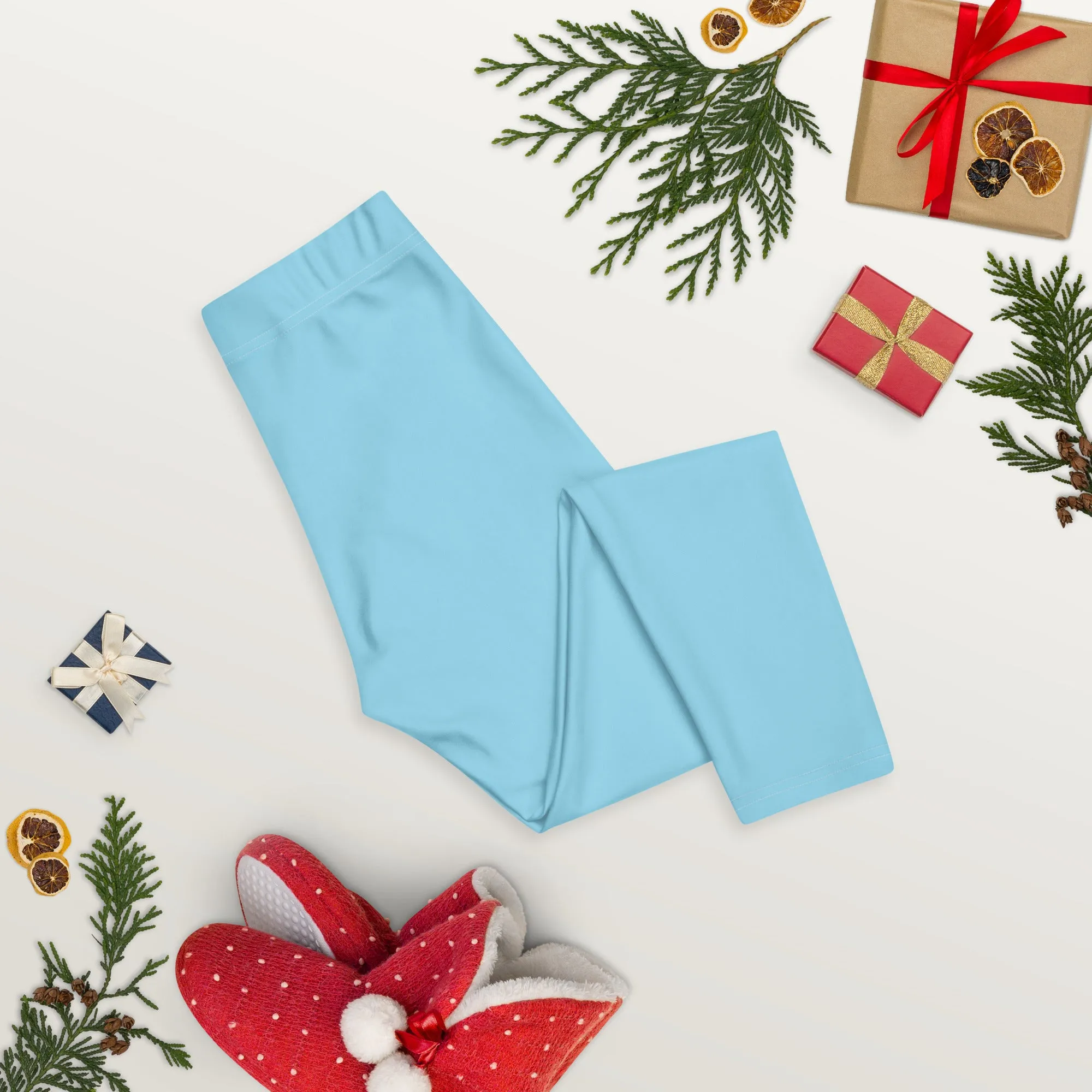 Pastel Blue Solid Capri Leggings, Light Blue Solid Color Best Casual Women's Capri Tights-Made in USA/EU/MX